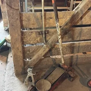 Heavy Duty Hydraulic Jack and 2 Ton Jack Stand