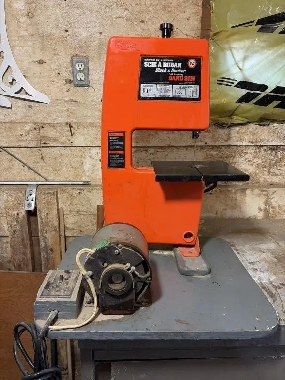 Black and Decker Dill Powered Band Saw