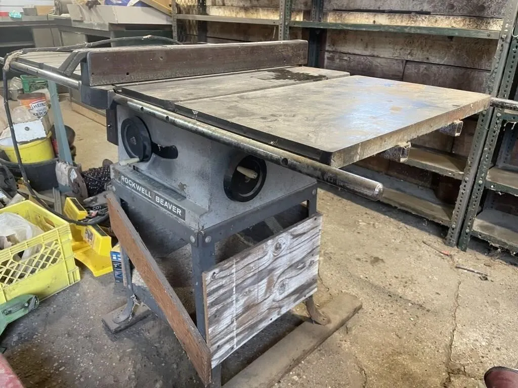 Rockwell/Beaver table saw with Doer 3/4 HP motor.