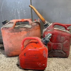 3 Gas Cans