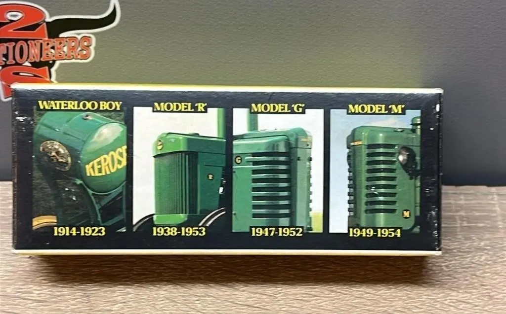 1:64 John Deere Vintage Tractor Collection