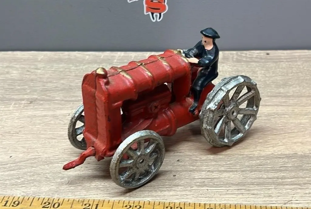 Cast Iron Fordson Tractor, 6"L.