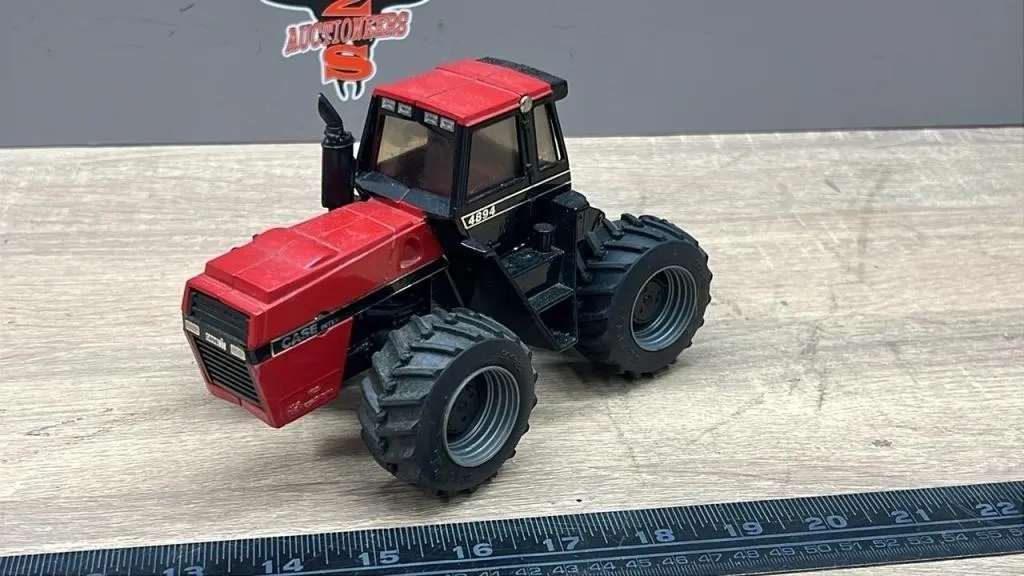 ERTL 1:32 CaseIH Model 4894 Tractor