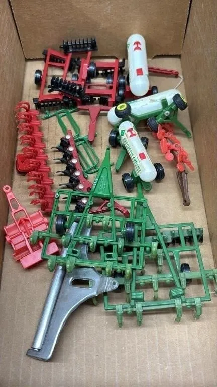 Asst. 1:64 Tractor Accessories.