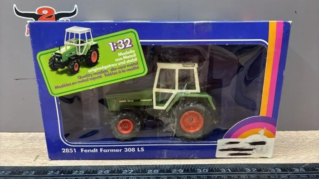 1:32 SIKU 2851 Fendt Farmer 308 LS Die Cast