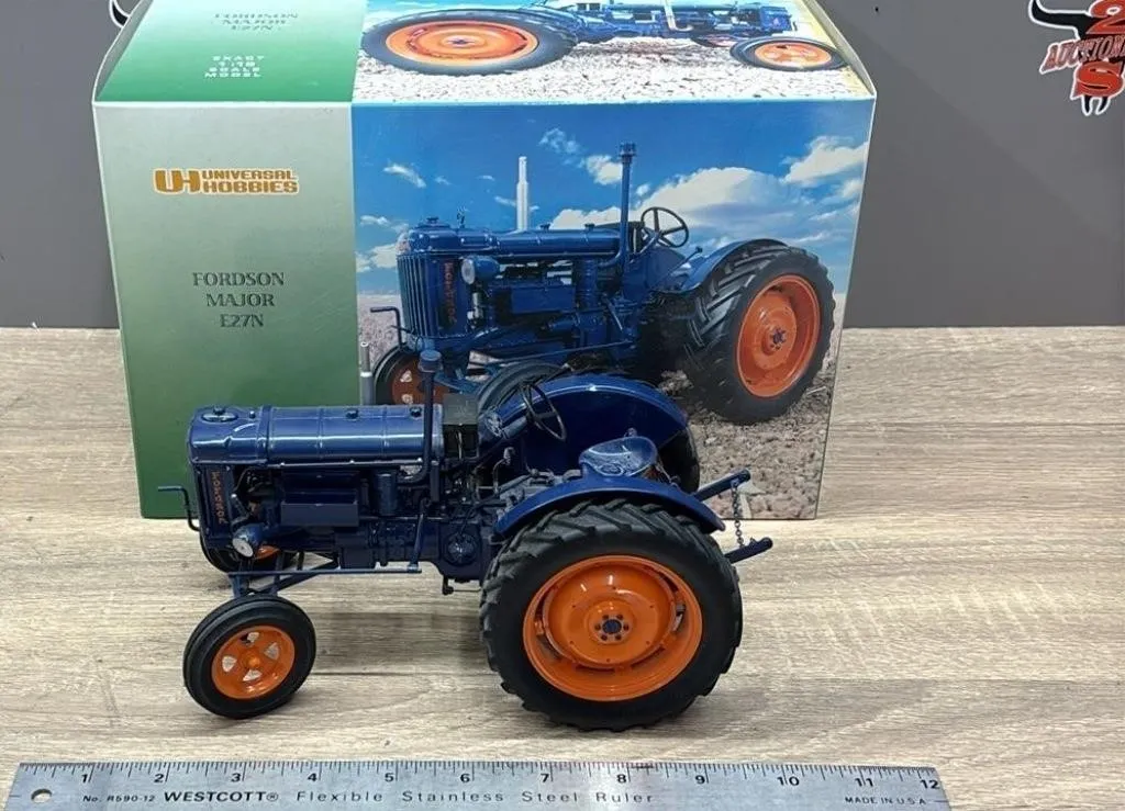 1:16 Fordson Major E27N Die Cast Tractor. Few