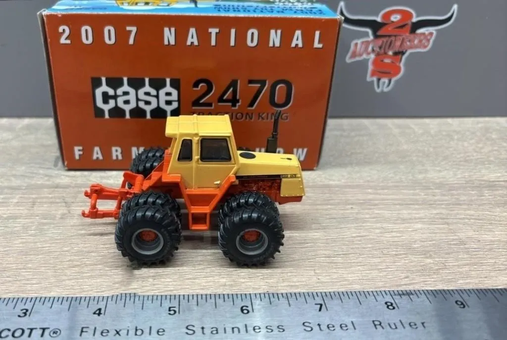 ERTL 1:64 Case 2470 2007 National Farm Toy Show
