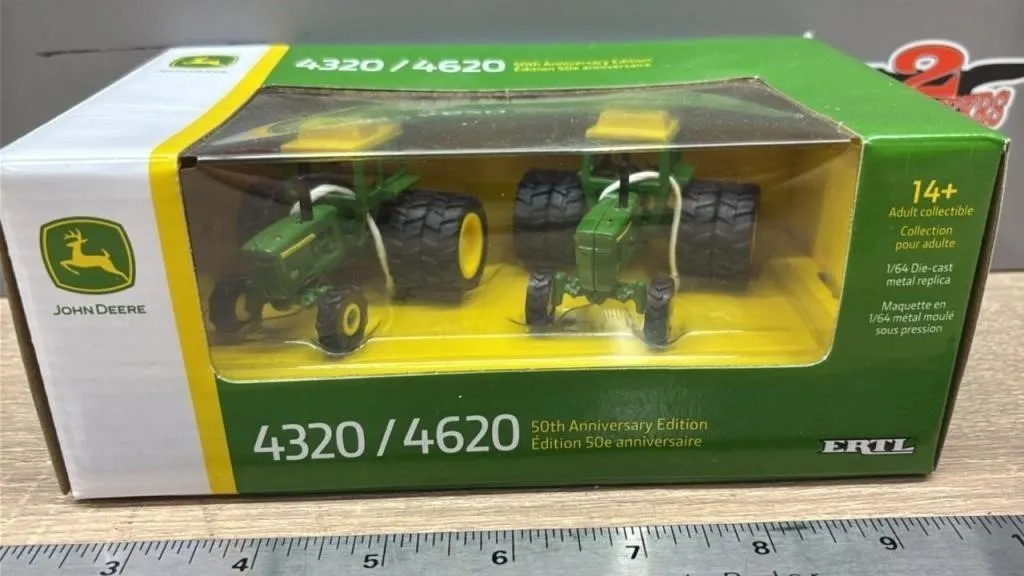ERTL 1:64 John Deere Die Cast 4320 & 4620