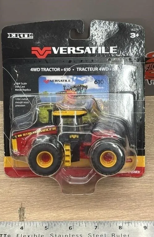 ERTL 1:64 Versatile 610 Die Cast Tractor 1:64.