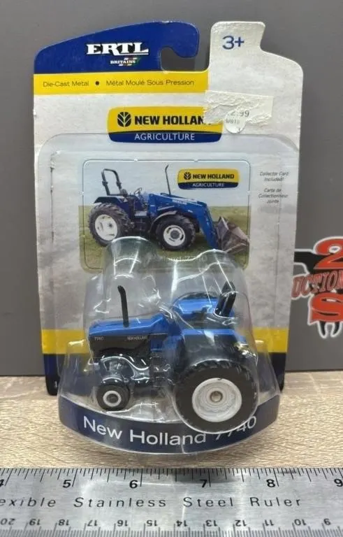 ERTL 1:64 New Holland 7740 Die Cast Tractor.