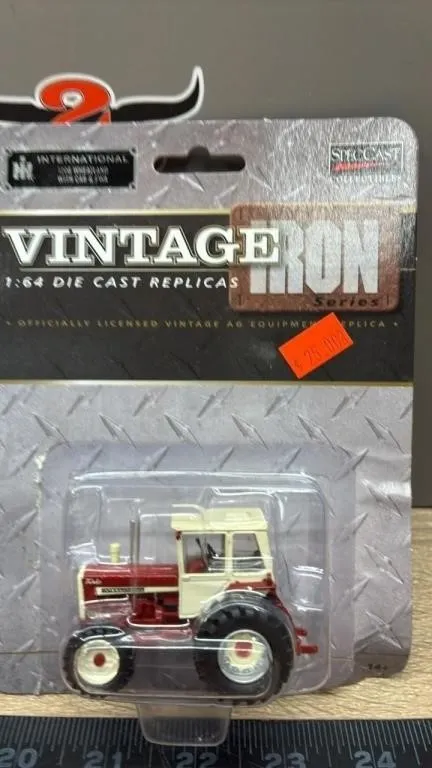 1:64 SpecCast International 1206 Wheatland
