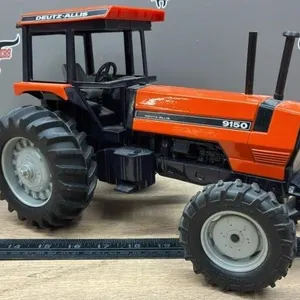 1:16 ERTL Deutz Allis 9150 Tractor. Good Paint,