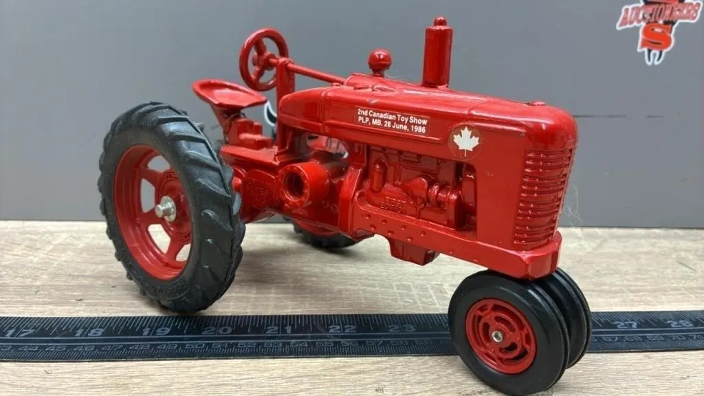 1:16 Scale Models Narrow Front Tractor. Canadian