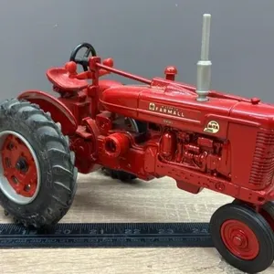 1:16 ERTL Farmall M-TA Tractor.