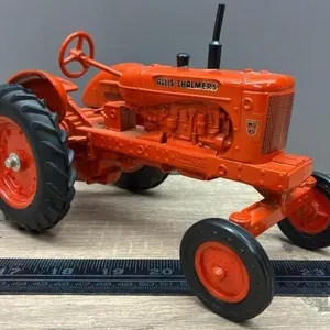 1:16 ERTL Allis Chalmers WD45 Special Edition.