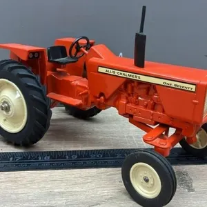 1:16 SpecCast Allis Chalmers One-Seventy Tractor.