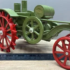 1:16 Scale Models Mogul Kerosene Tractor.