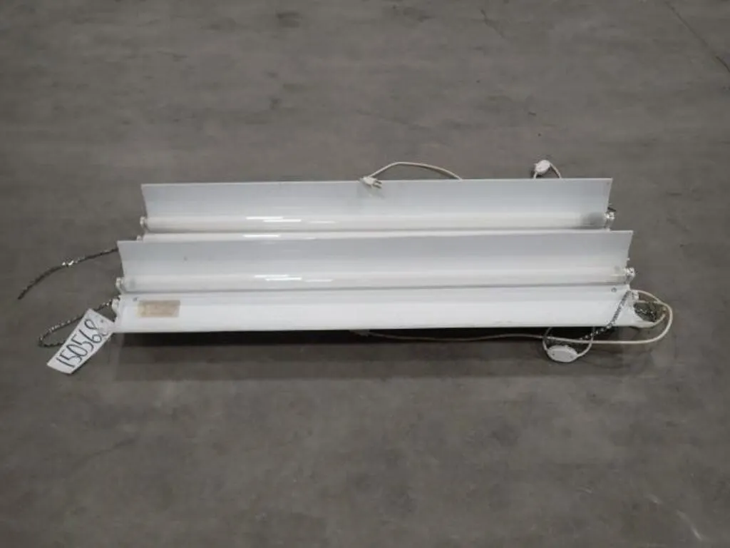 Qty Of (2) 4 Ft Lights
