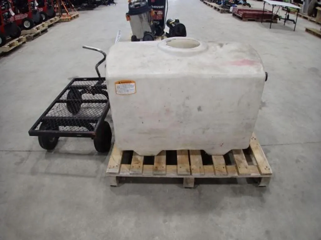 100 Gal Plastic Storage Tank