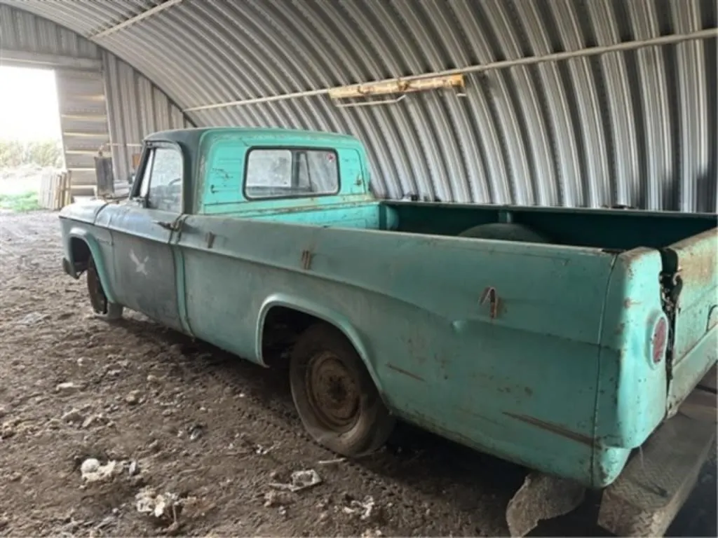 Fargo Truck (Circa 1962), S/N 2162912790 (Teal)