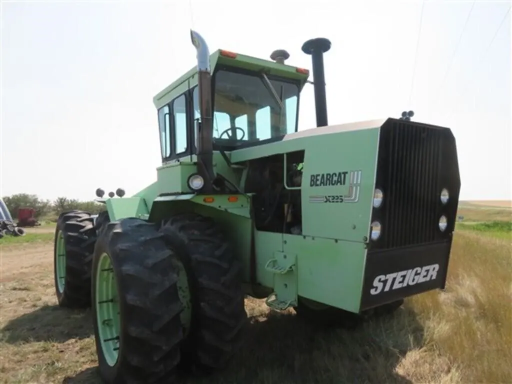 Steiger Bearcat III ST225 4WD Diesel Tractor