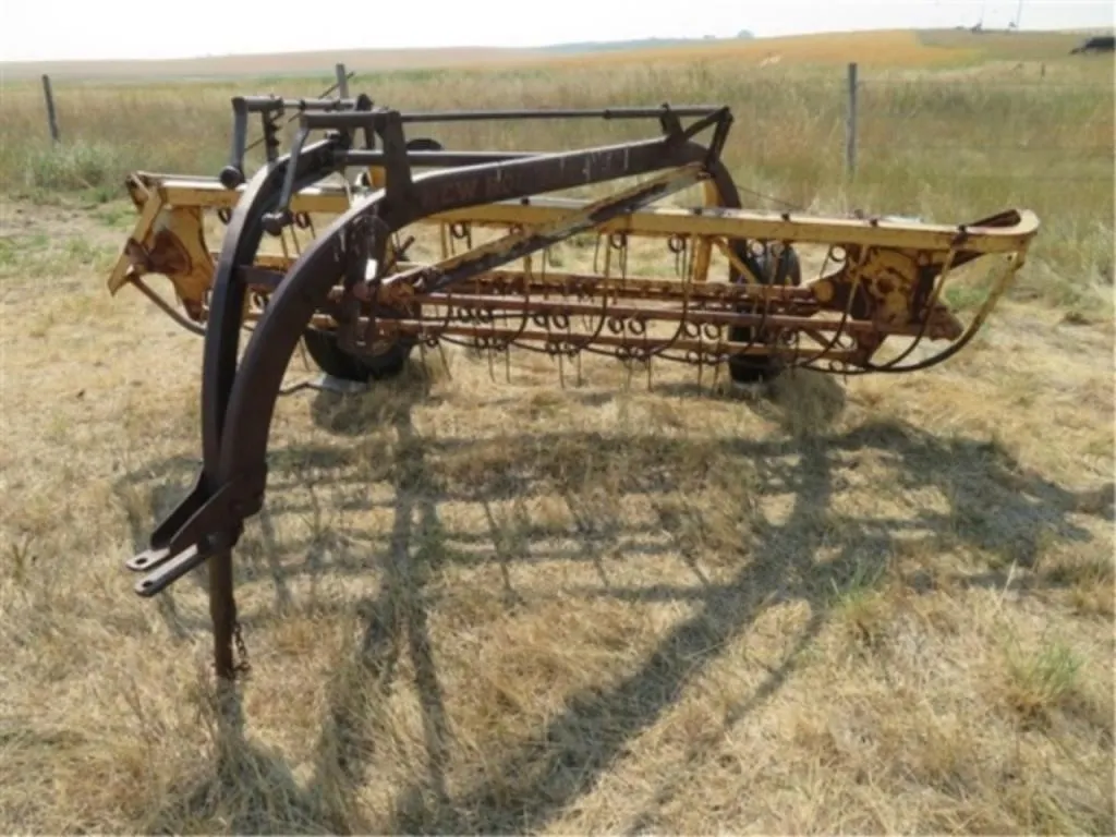 NH 56 Side Delivery Rake