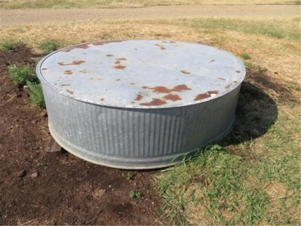 Approx. 200 Gal. Metal Water Trough