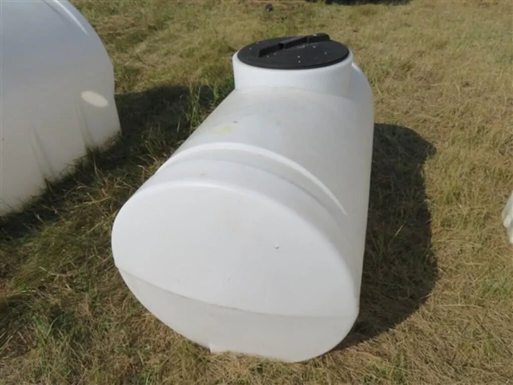 Approx. 100 Gal. Poly Water Tank