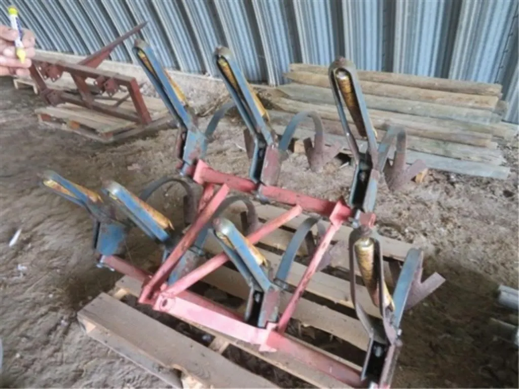 4' 3 Pt. Hitch Cultivator