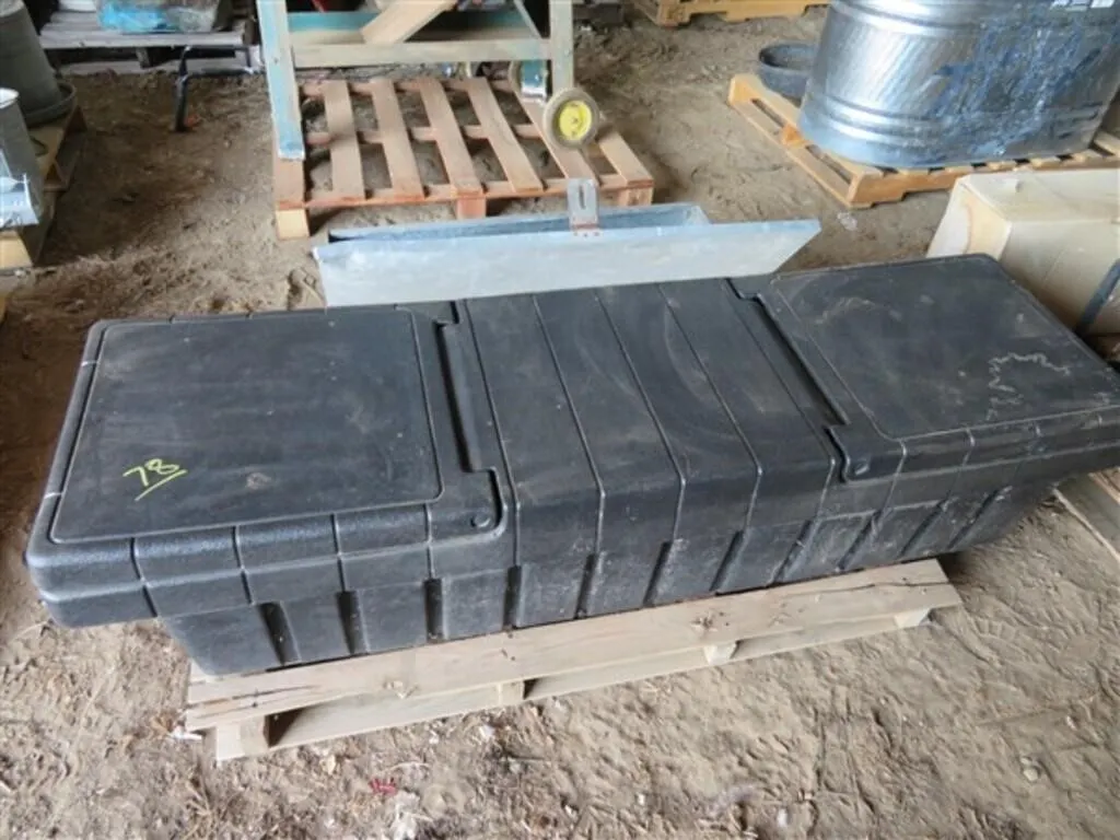 Poly Tool Box * Metal Tool Box