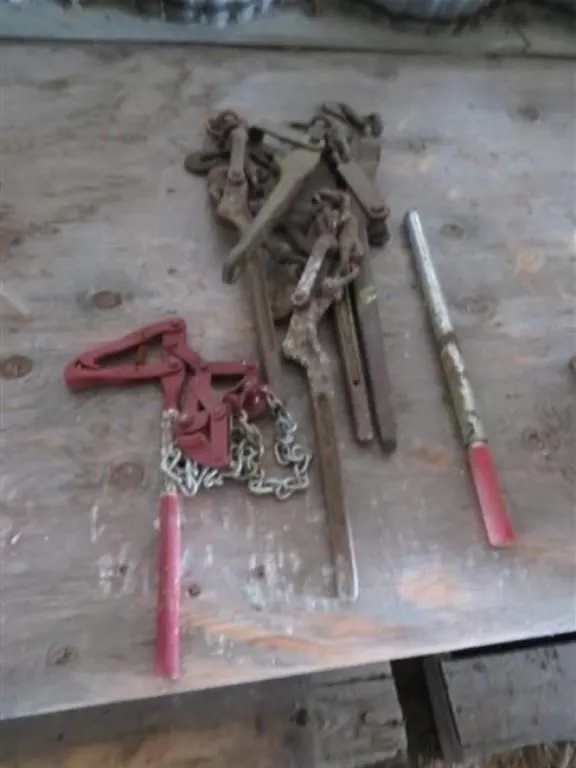 Chain Boomers * Tool Box