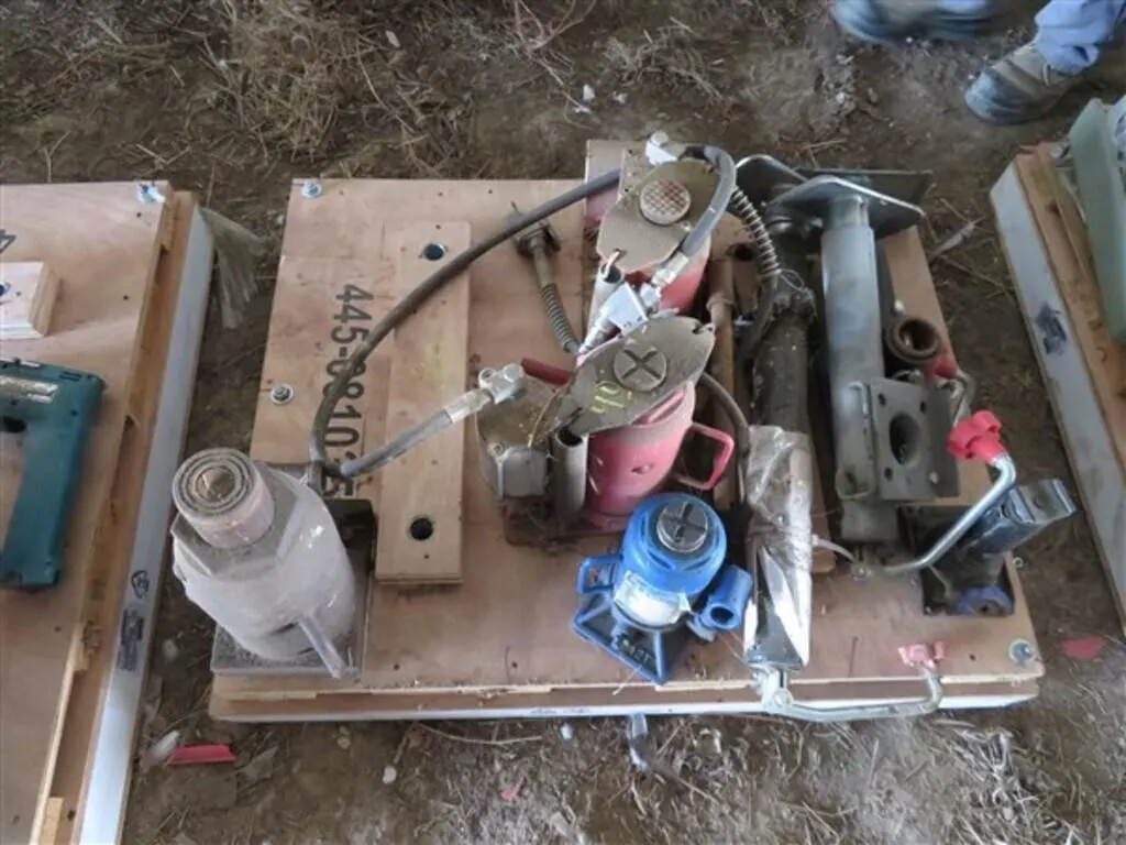 Hyd. Jacks * Hyd over Air Jack