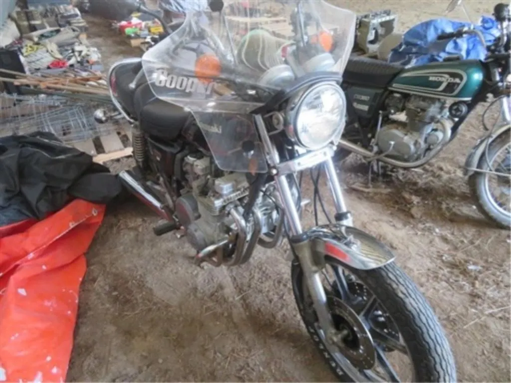 Kawasaki LTD750 Motorcycle (Circa 1980)(runs)