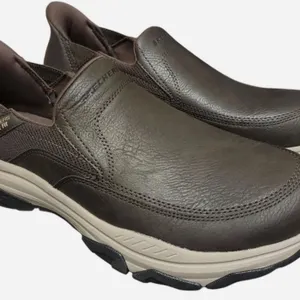 Skechers Swift Fit Mens Slip-In Sneakers Size 9