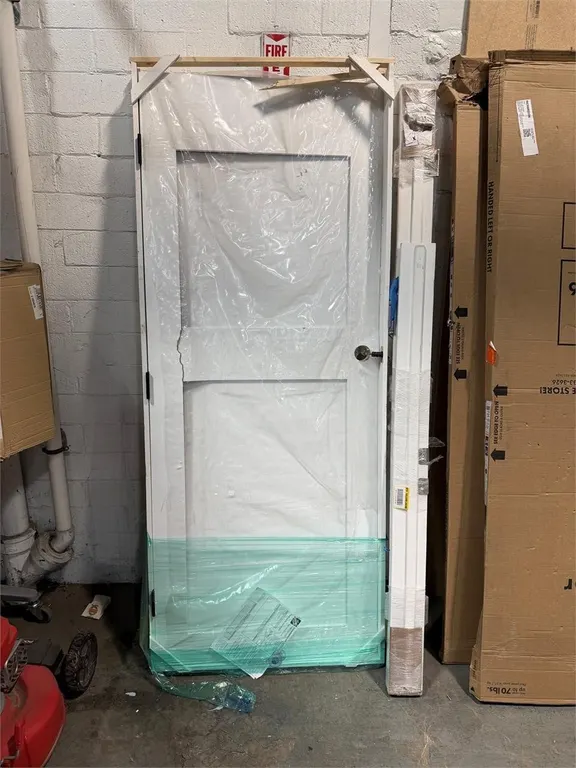 RESO 32x80 Left-Hand Solid Core Interior Door