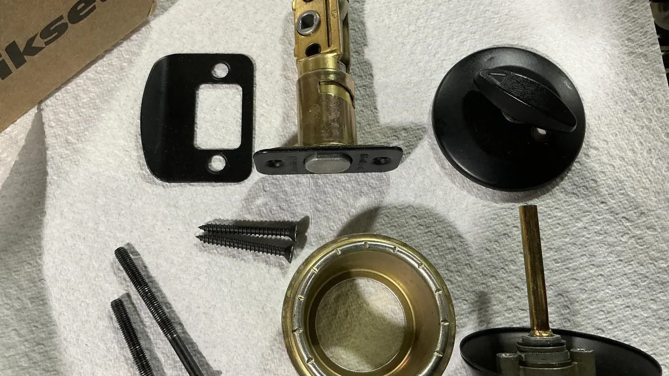 Kwikset Deadbolt Lock Matte Black Round
