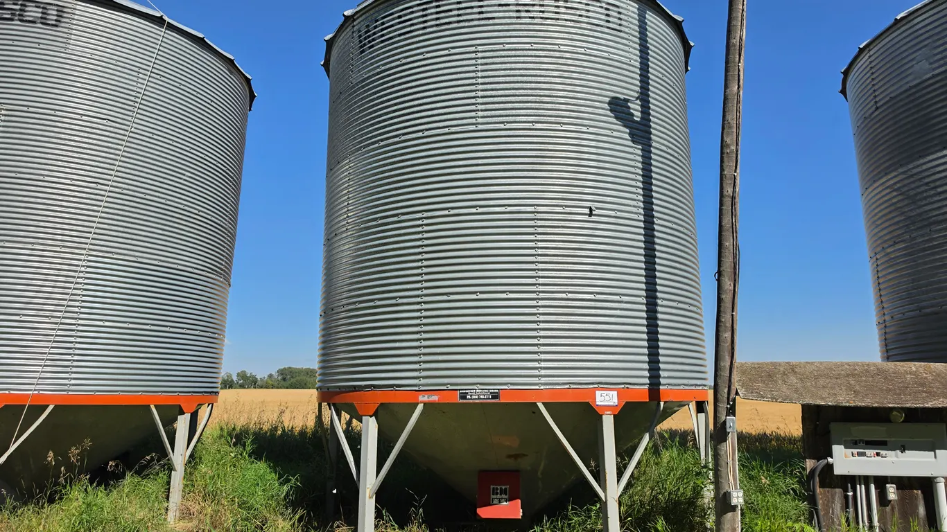 WESTEEL HOPPER BIN - BRIDGEVIEW MFG