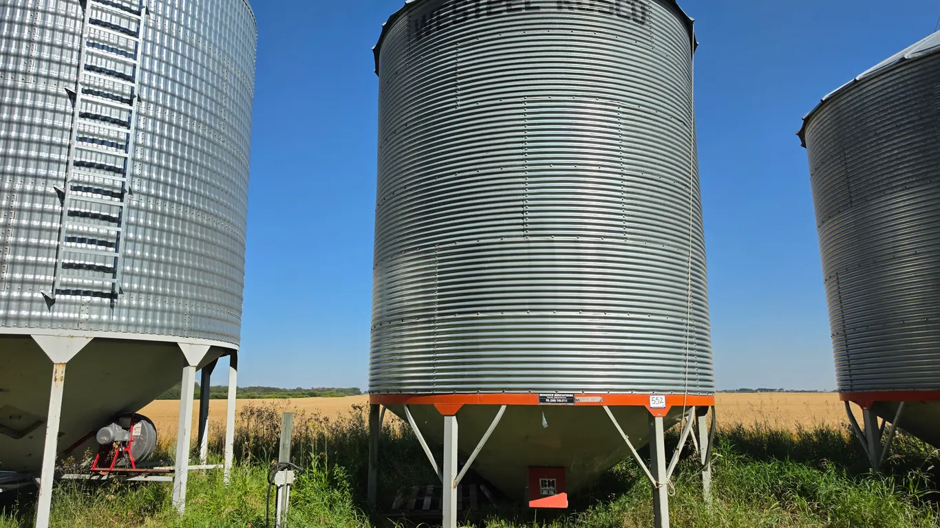 WESTEEL ROSCO HOPPER BIN - BRIDGEVIEW MFG