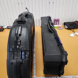 2 Plastic Cases