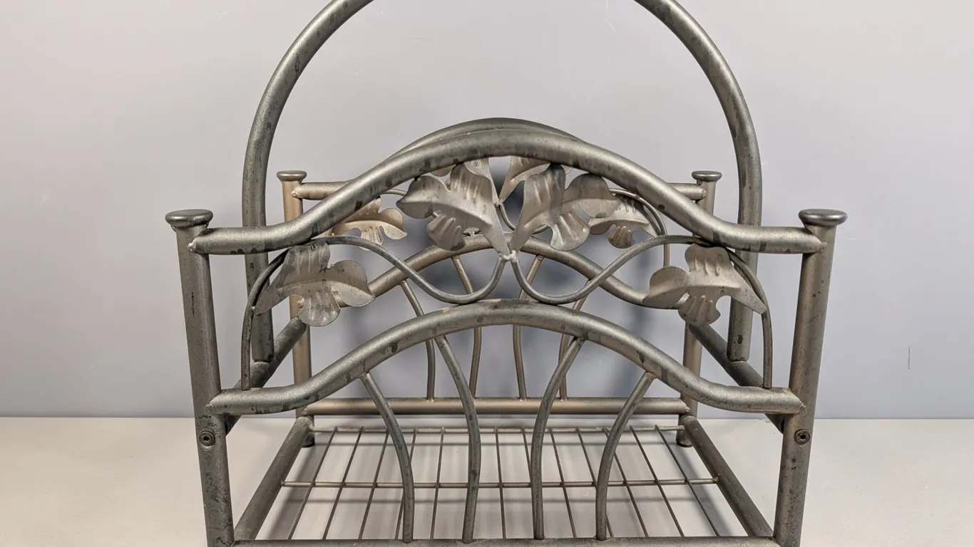 Decorative Metal Magazine Rack with Leaf Accents