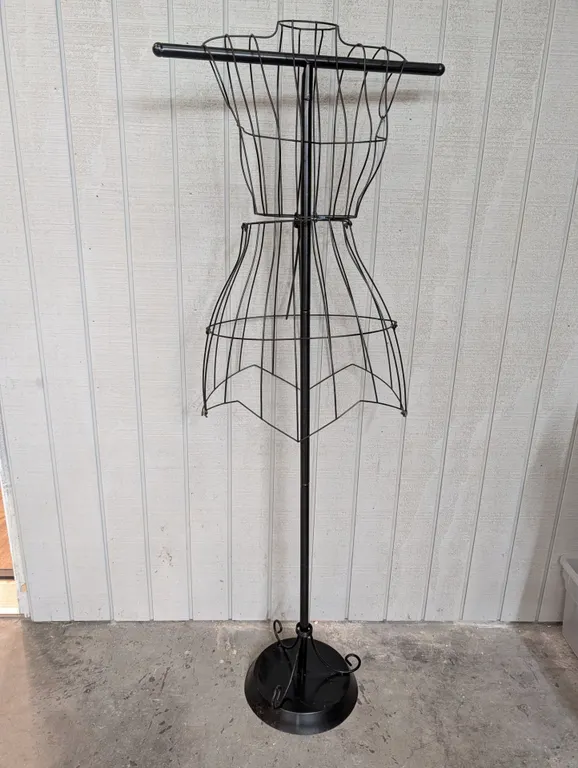 Lightweight Black Metal Wire Dress Form Mannequin