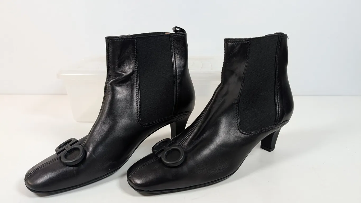 Salvatore Ferragamo Black Leather Vara Bow Ankle Boots