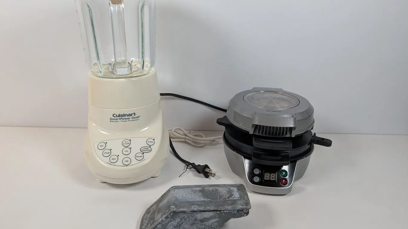Cuisinart Blender Food Processor & Hamilton Beach Sandwich Maker and Ice Shaver
