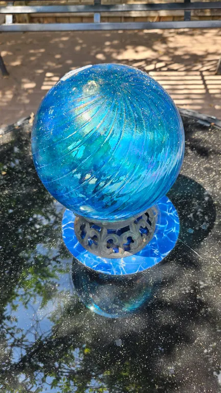 Blue Glass Gazing Ball with Metal Stand