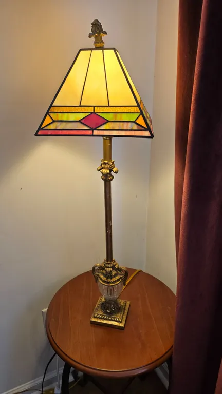Stained Glass Style Table Lamp with Ornate Metal Base