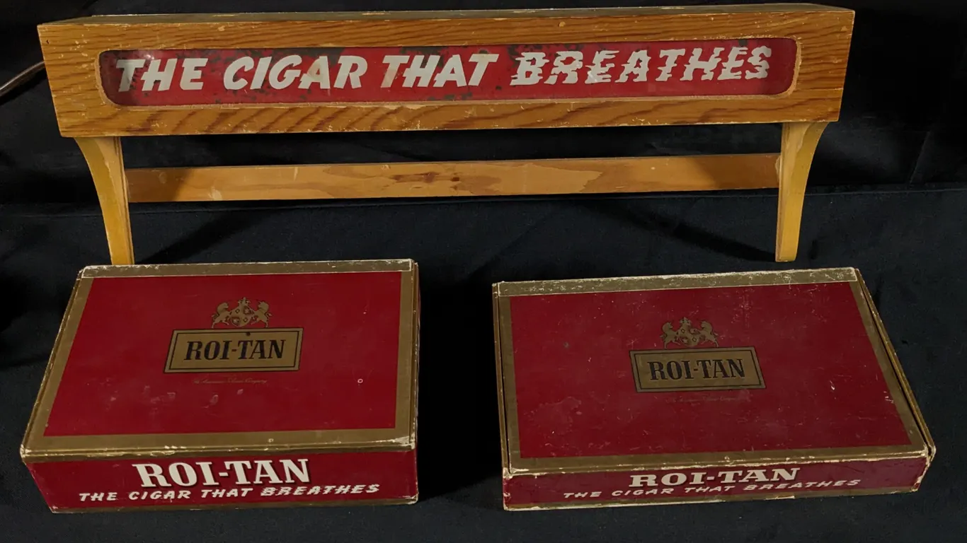 L ROITAN THE CIGAR THAT BREATHES LIGHTED DISPLAY SIGN RACK