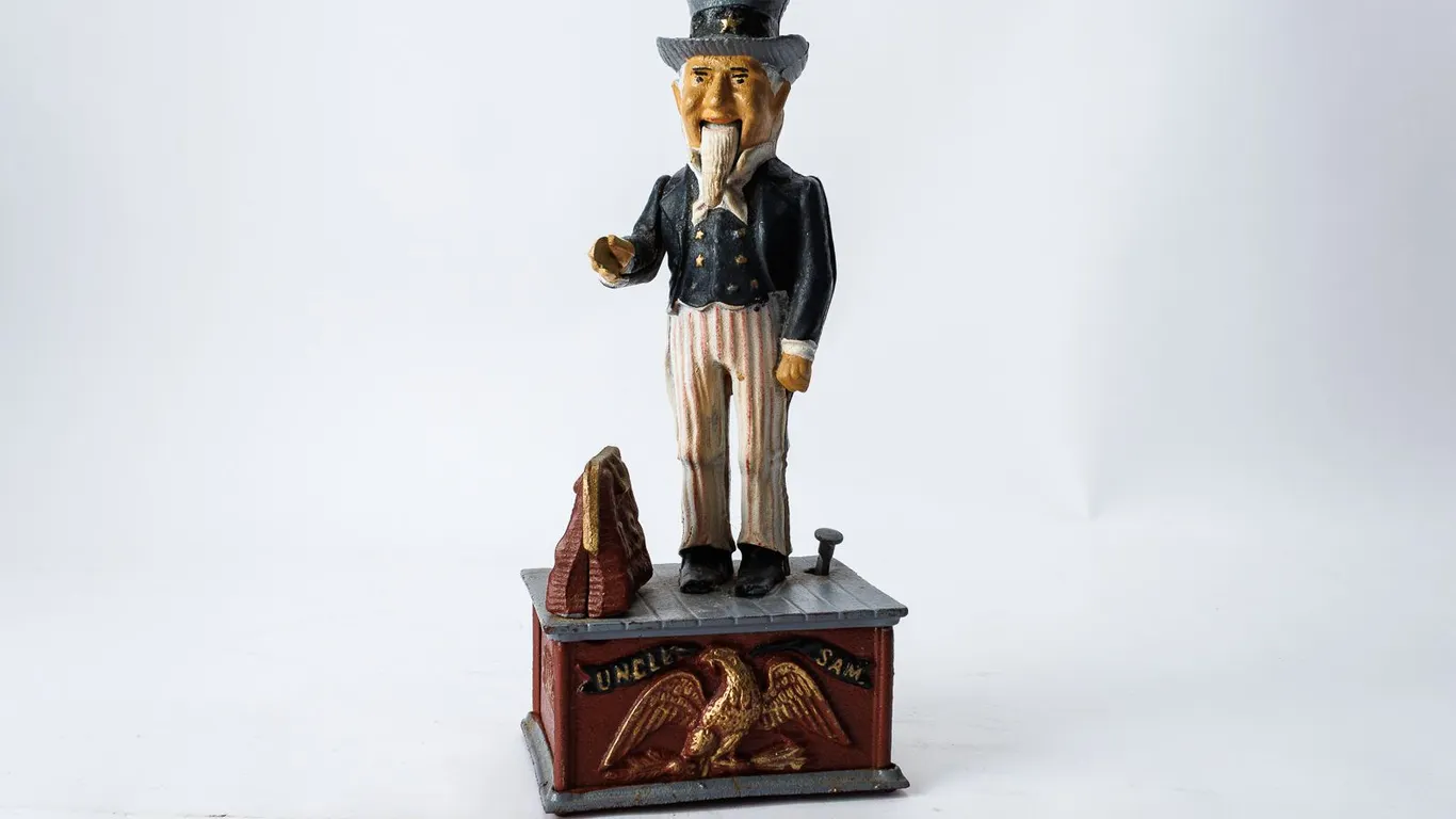 Vintage Uncle Sam Cast Iron Coin Bank