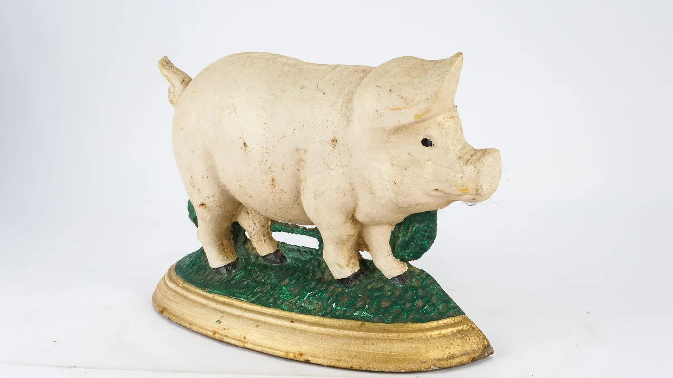 Vintage Cast Iron Pig Doorstop