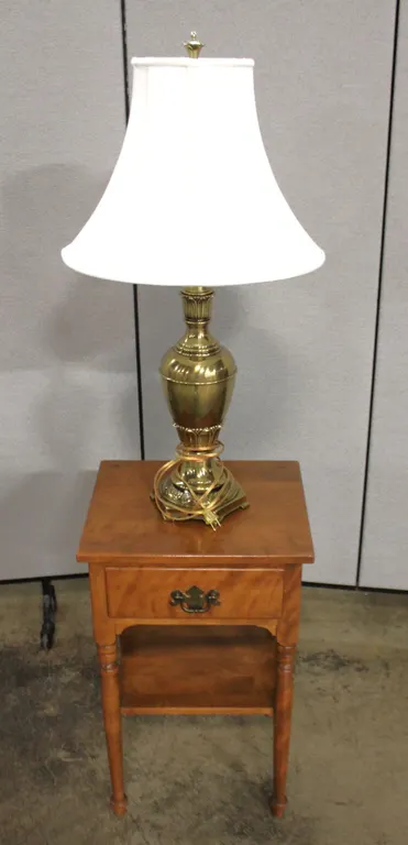 Ethan Allen by Baumritter Lamp and Side Table Set