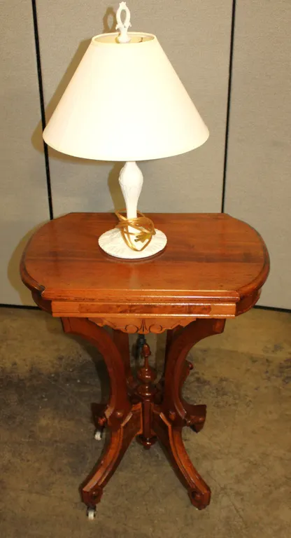 Wood Pedestal Table and White Table Lamp